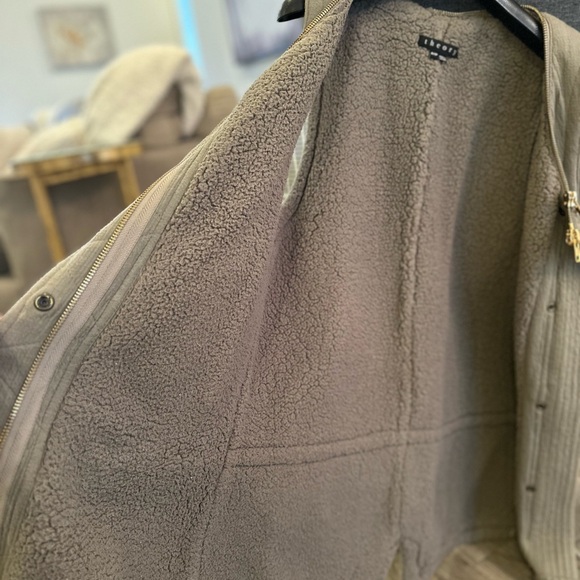 THEORY Cute Winter Vest w/ Hood, New, Army Green, Fur Hood Liner Option, Small - Picture 9 of 15